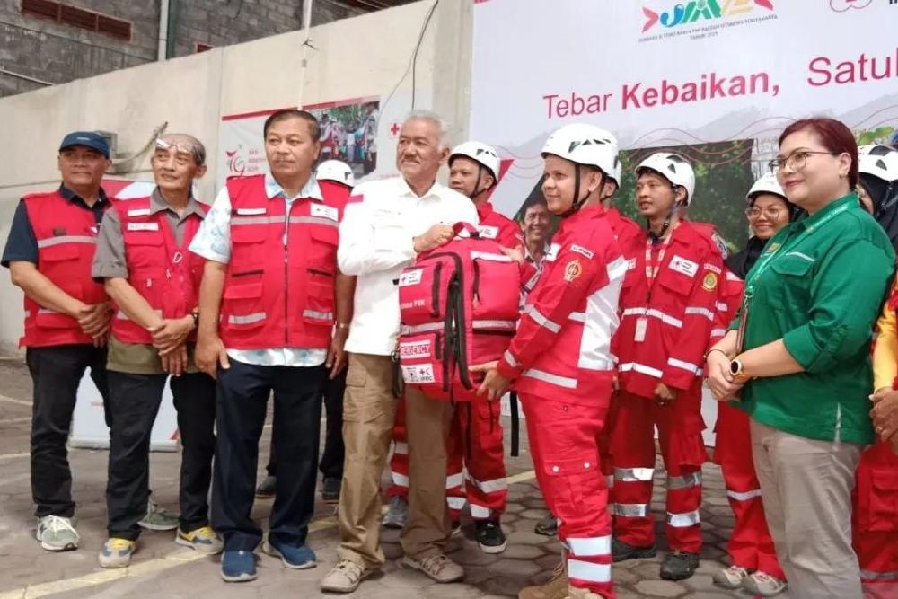 Bantuan Kemanusiaan PMI DIY: Tim Medis Terjun ke Banjir Aceh